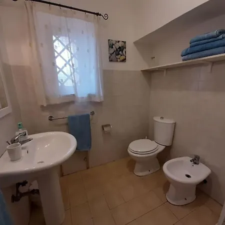 Lemon's House By The Sea