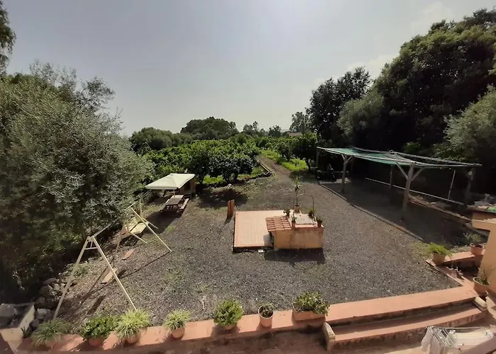 Lemon's House By The Sea