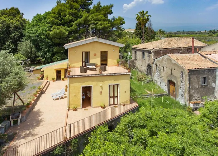 Vakantiehuis Lemon's House By The Sea *